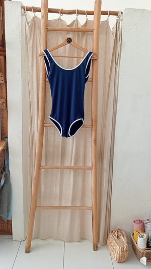 onepiece xx midnight blue & white
