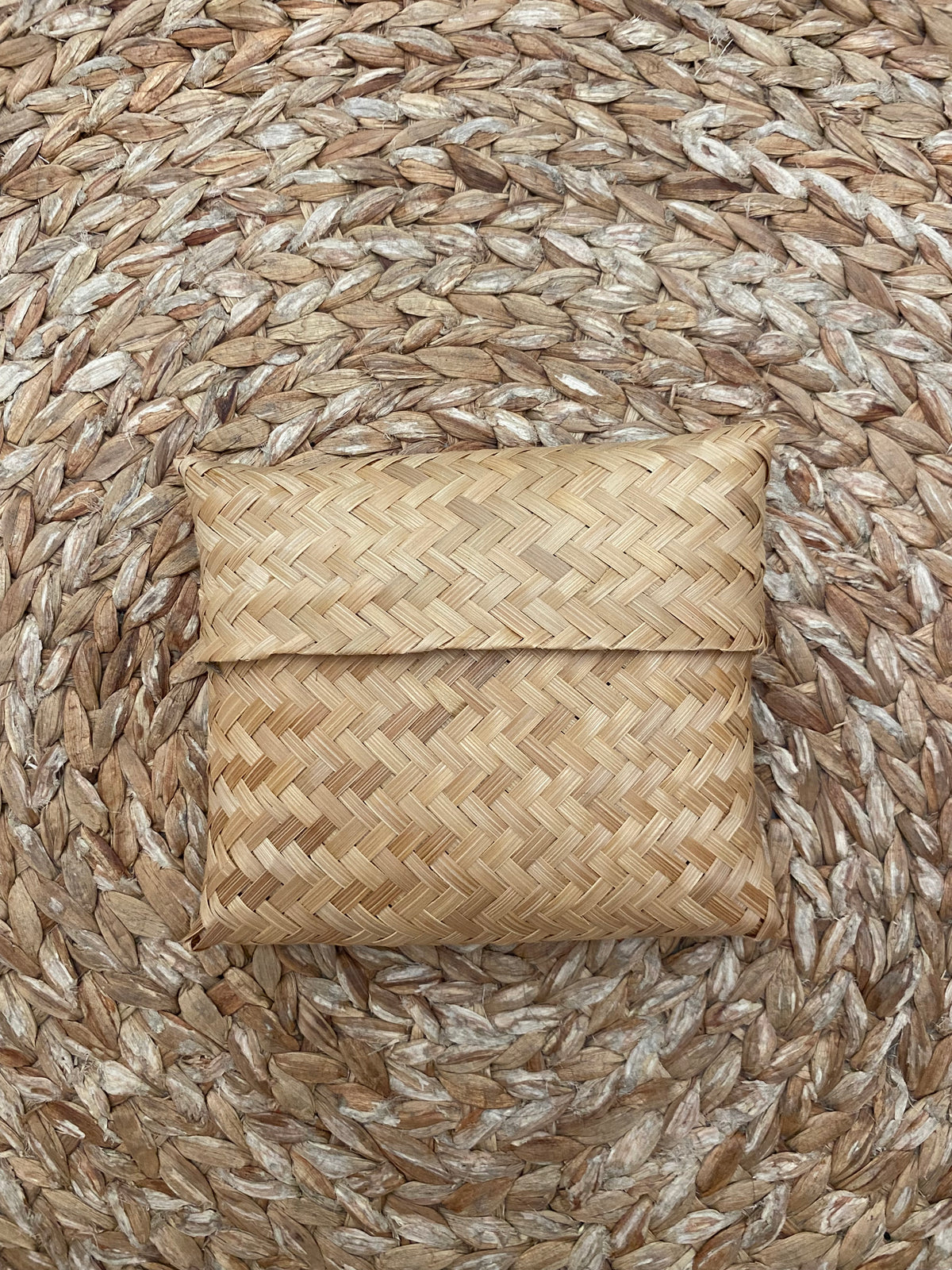 woven wallet