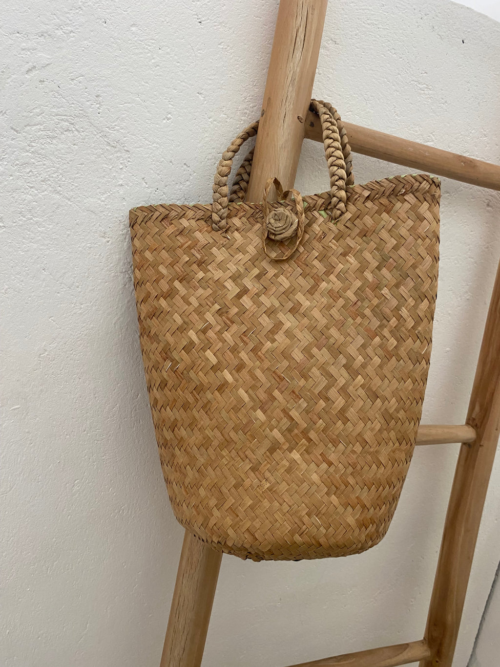 straw bag