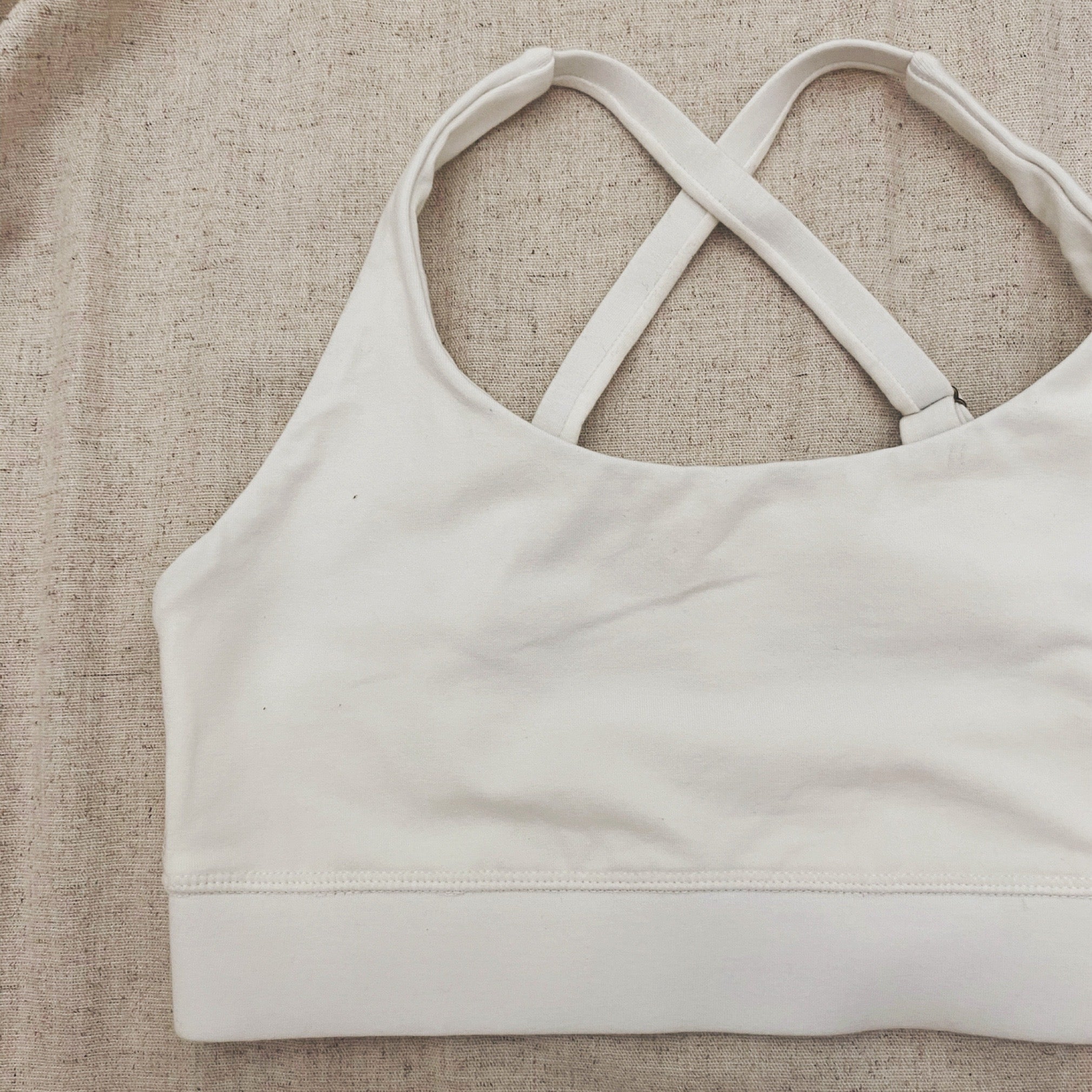 Sustainable sports bra white