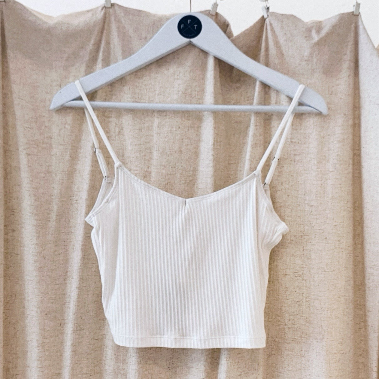 low back top white