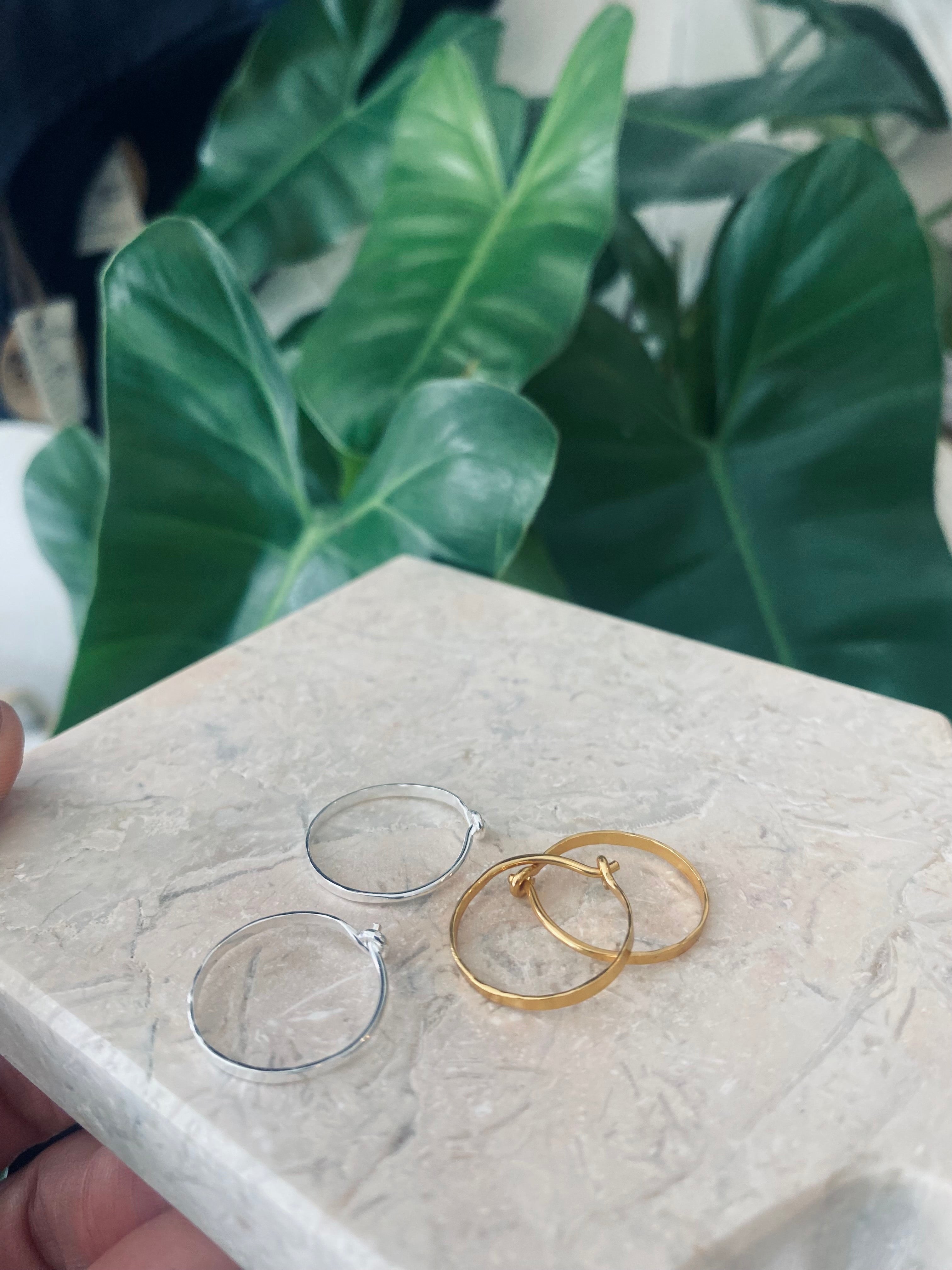 CALLAKAII EARRING - bay hoop - gold