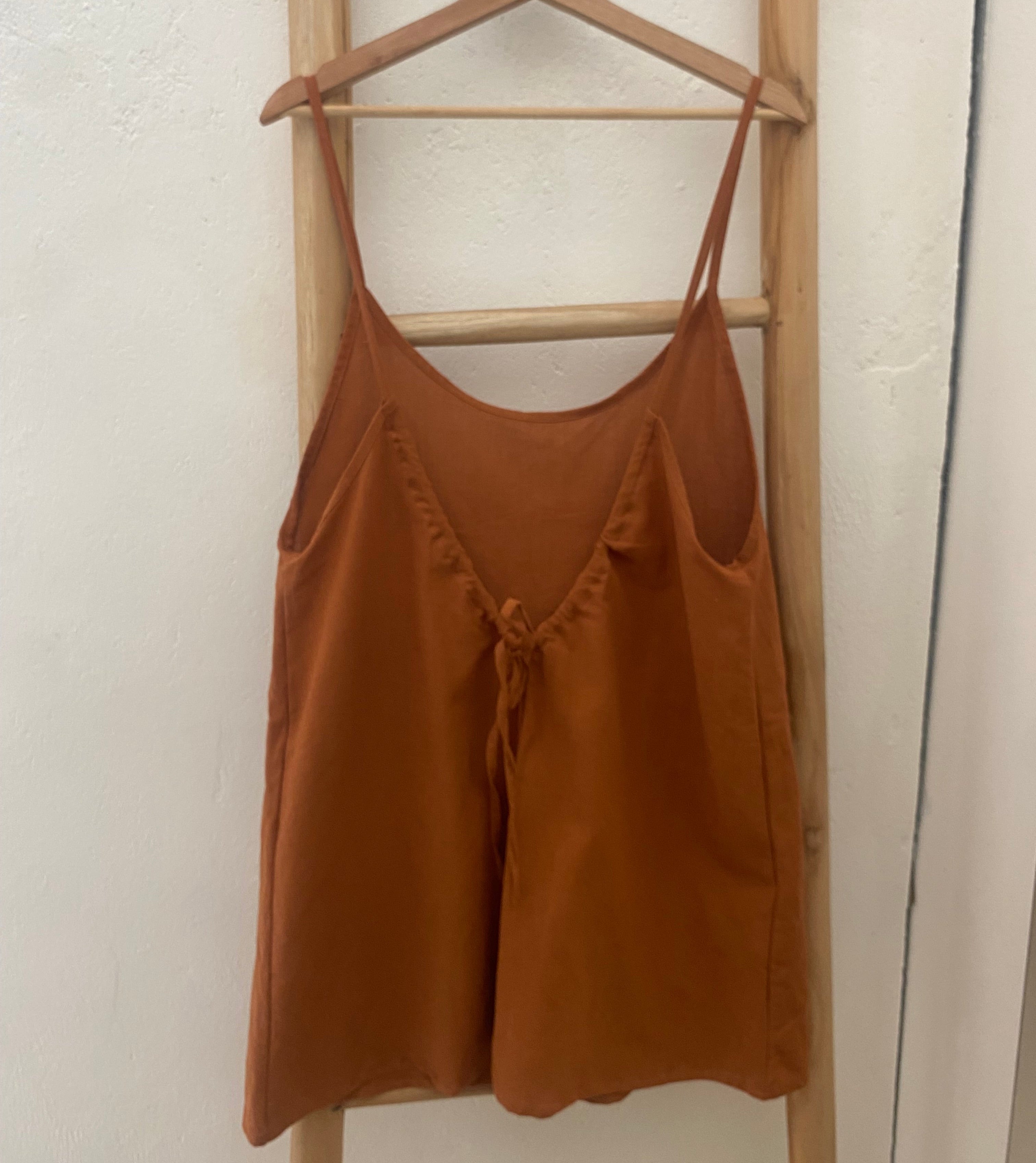 Low back organic cotton CLAY muslin dress