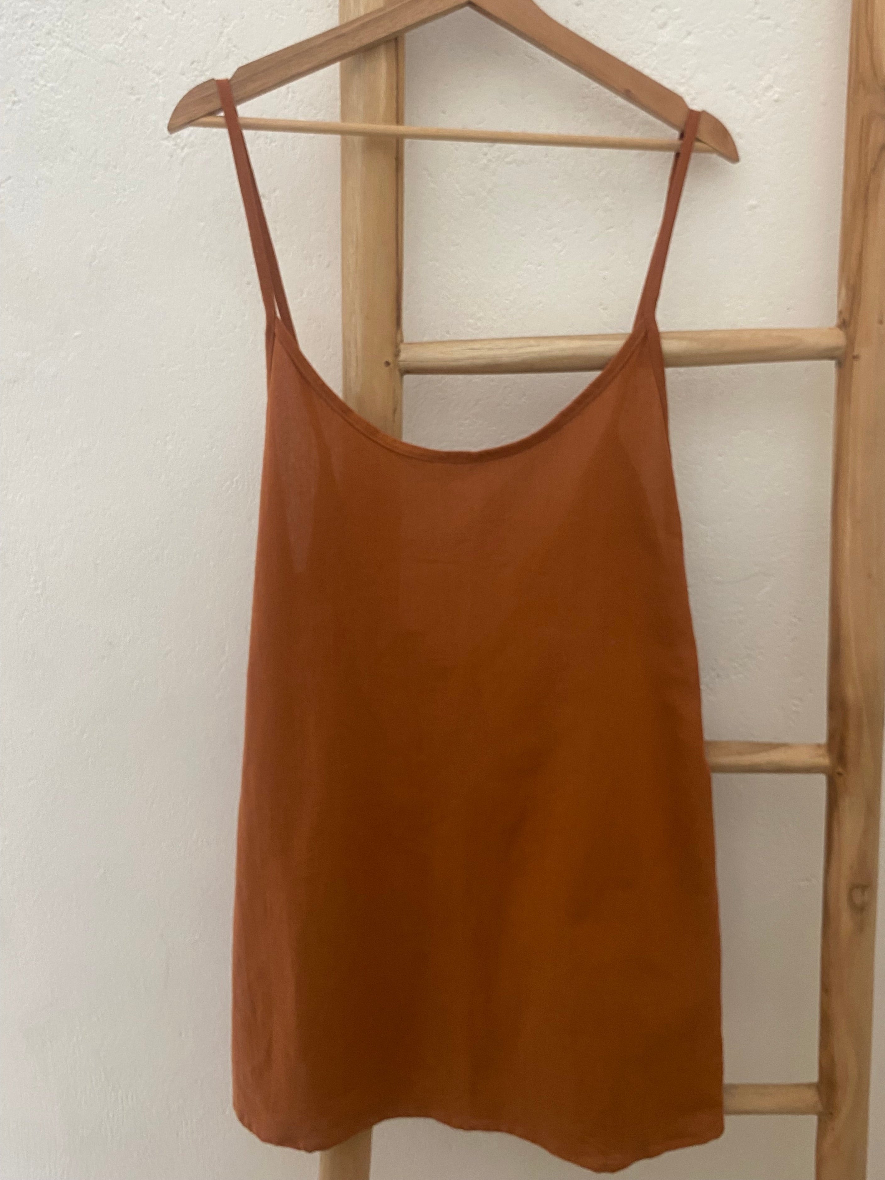 Low back organic cotton CLAY muslin dress