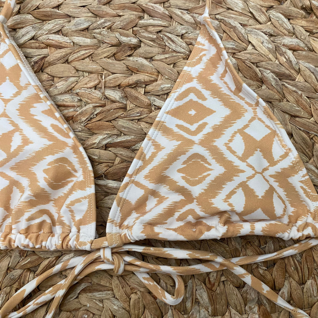 Triangle top batik