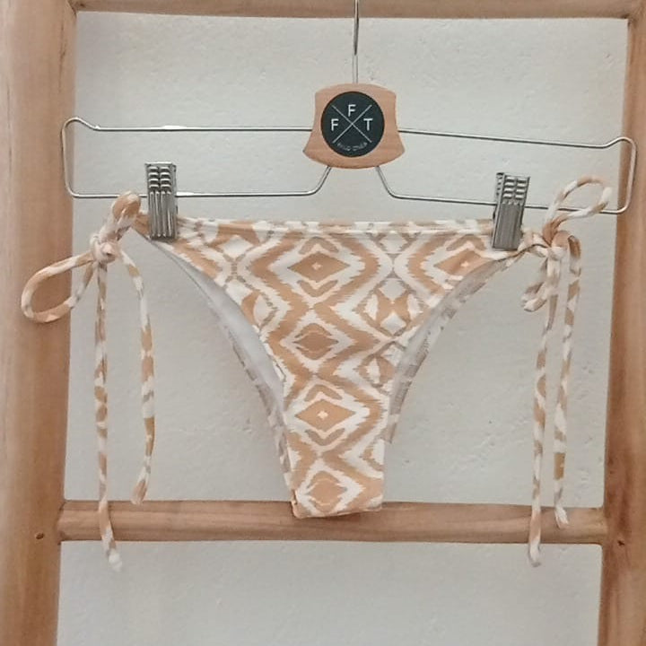 Single tie batik