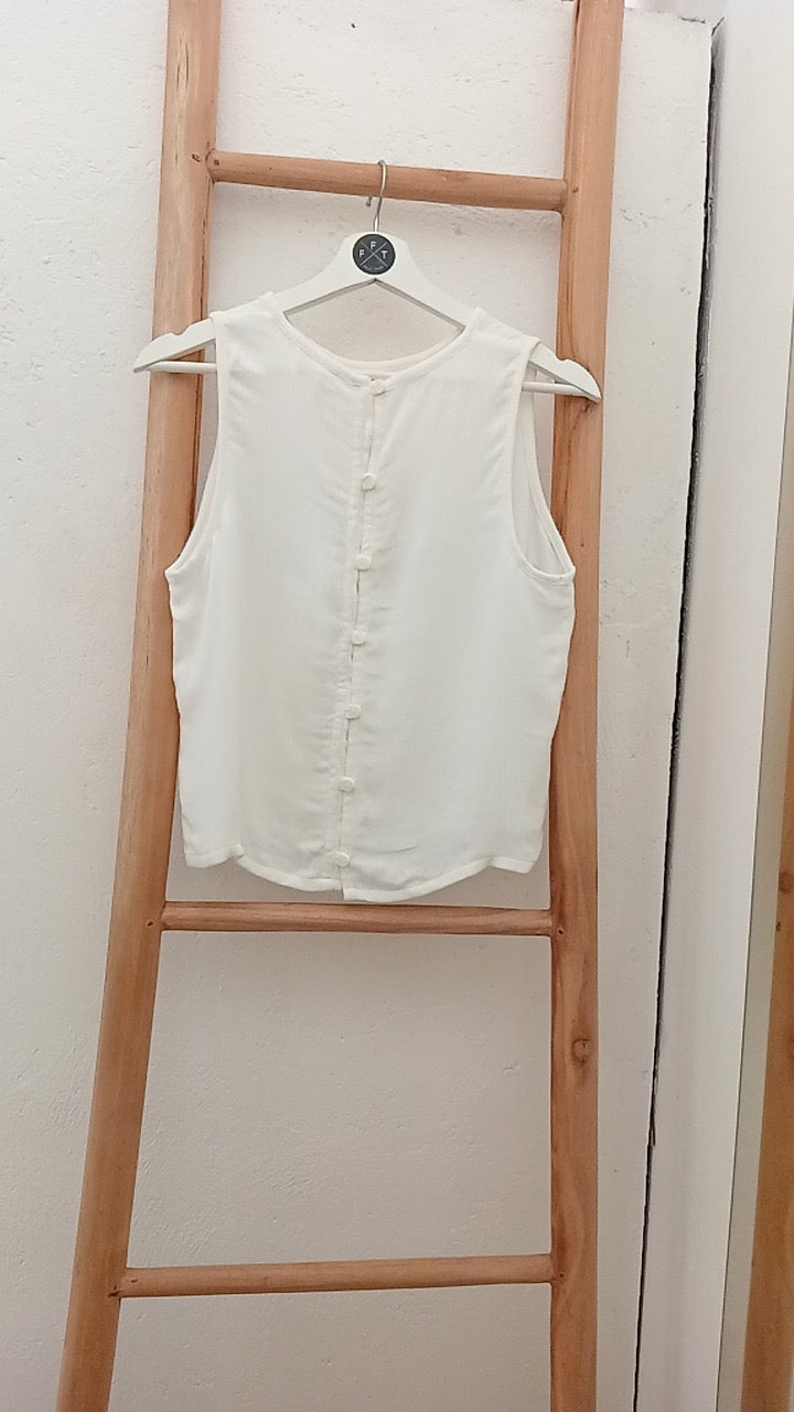 Button back top