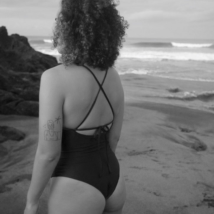 crossback onepiece (black)