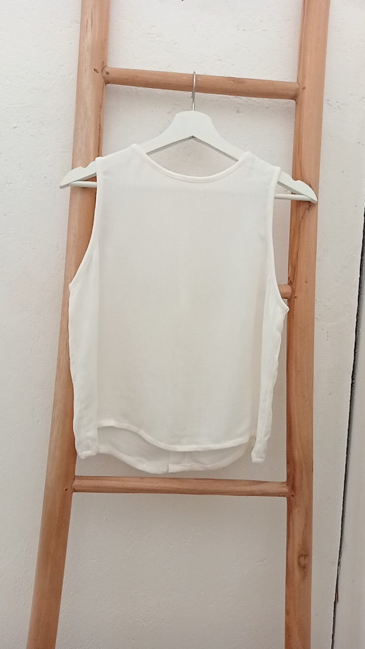Button back top